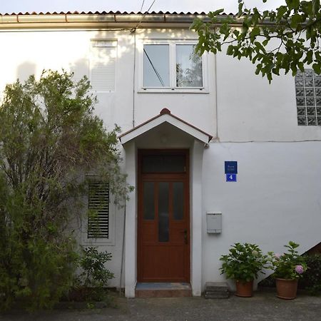 Apartmani Ivanka Starigrad Paklenica Exterior photo